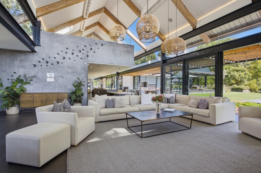 7 Bedroom Property for Sale in Groot Constantia Western Cape